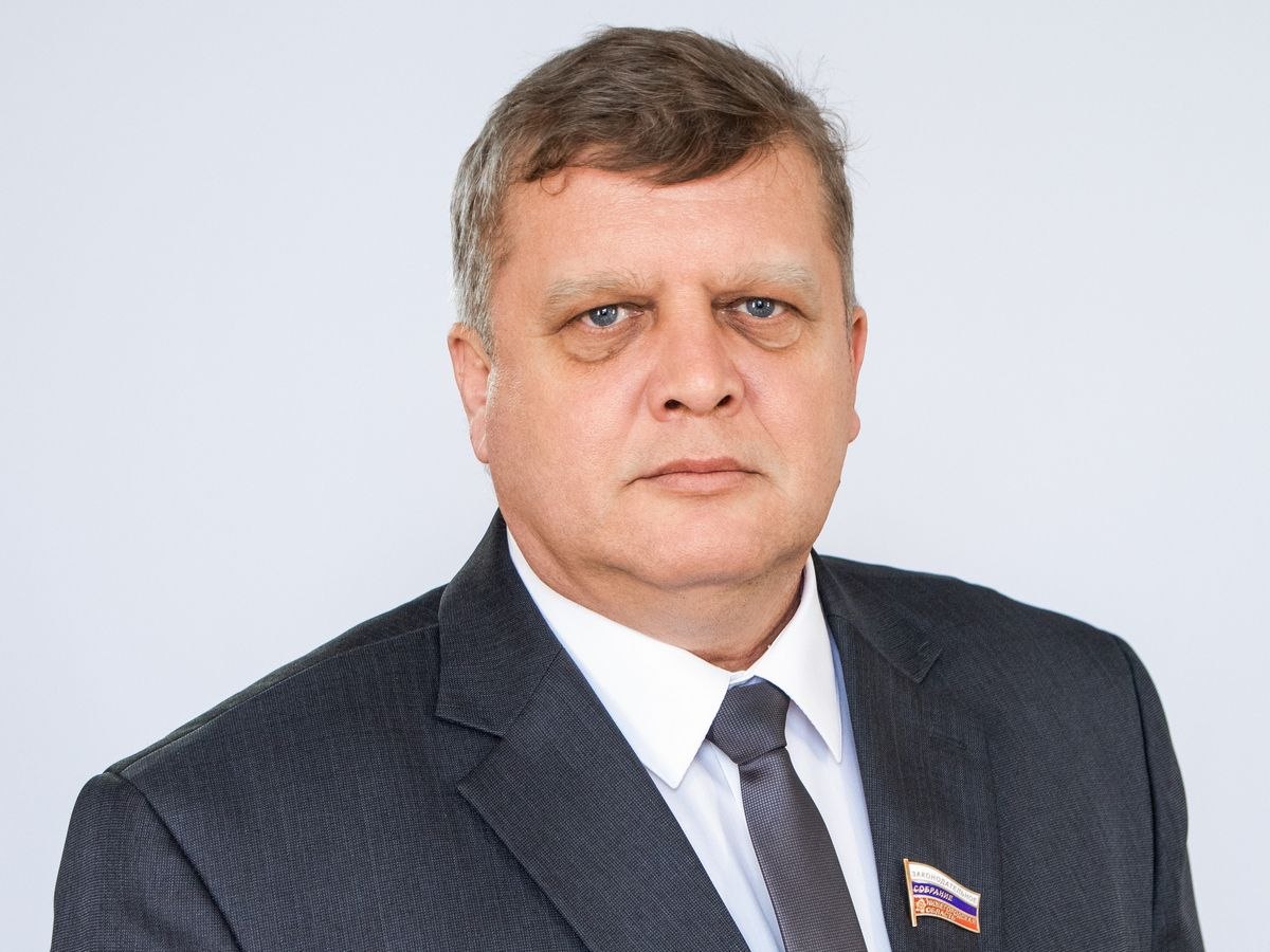 Комитет по вопросам государственной власти рекомендовал Законодательному Собранию досрочно прекратить полномочия депутата Андрея Мелина