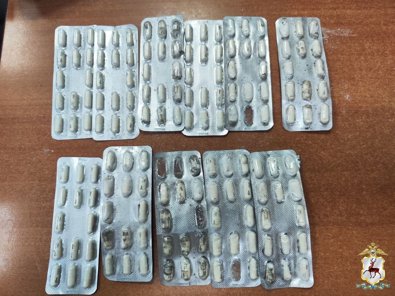 На Бору наркополицейские задержали сбытчиков сильнодействующих веществ