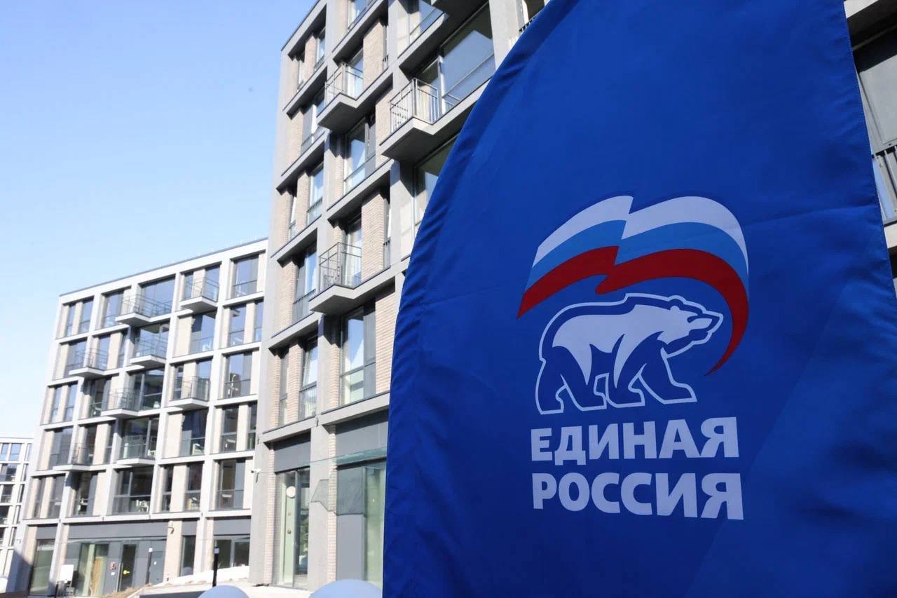 Глеб Никитин: Сегодня вместе с нашим вице-премьером Дмитрием Чернышенко, секретарем Генсовета «Единой России» Владимиром Якушевым и полпредом Президента России в Приволжском федеральном округе Игорем Комаровым оценили... Глеб Никитин: Сегодня вместе с нашим вице-премьером Дмитрием Чернышенко, секретарем Генсовета «Единой России» Владимиром Якушевым и полпредом Президента России в Приволжском федеральном округе Игорем Комаровым оценили...