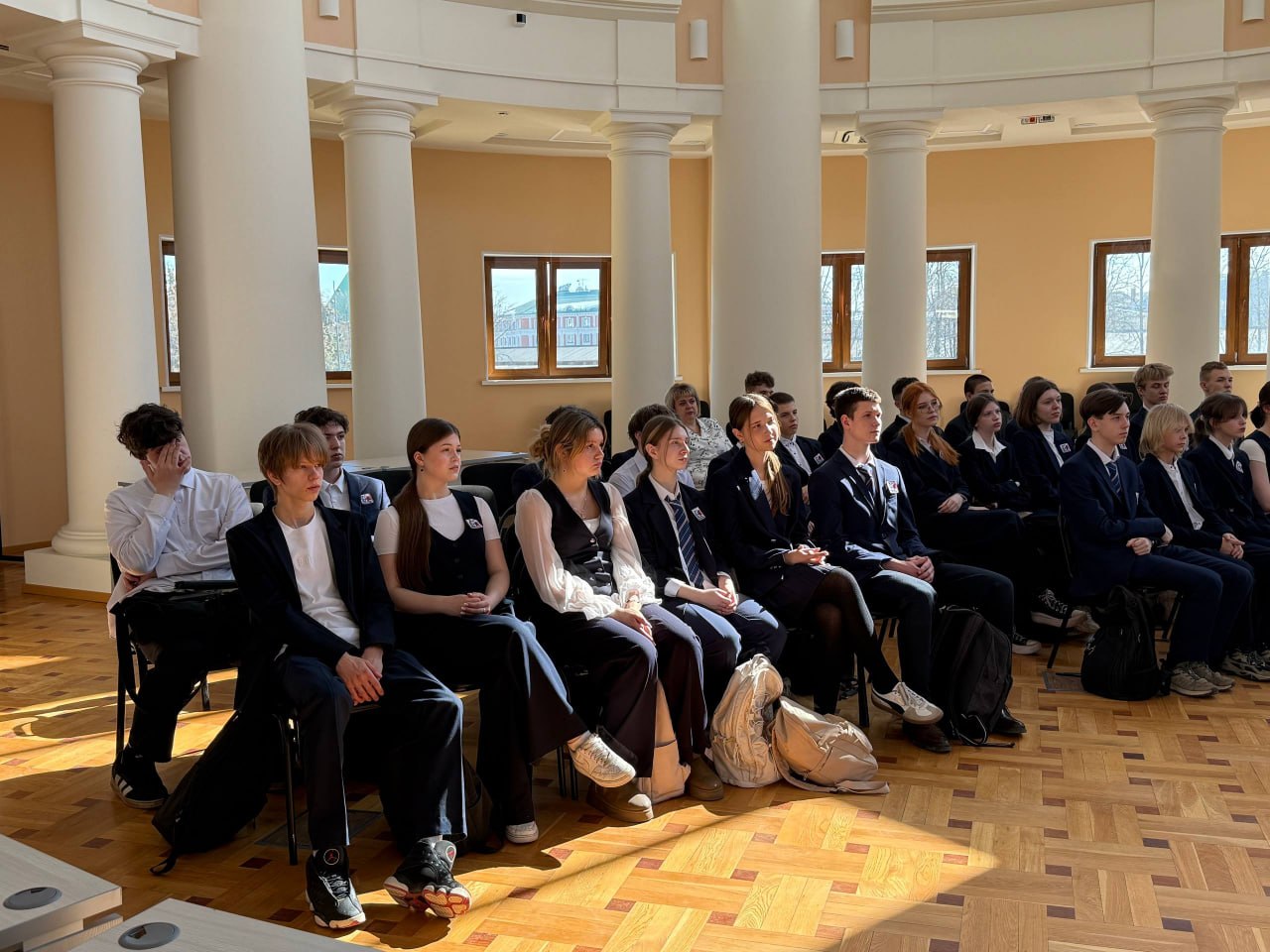 Юные избиратели в гостях у избирательной комиссии Нижегородской области! Юные избиратели в гостях у избирательной комиссии Нижегородской области!