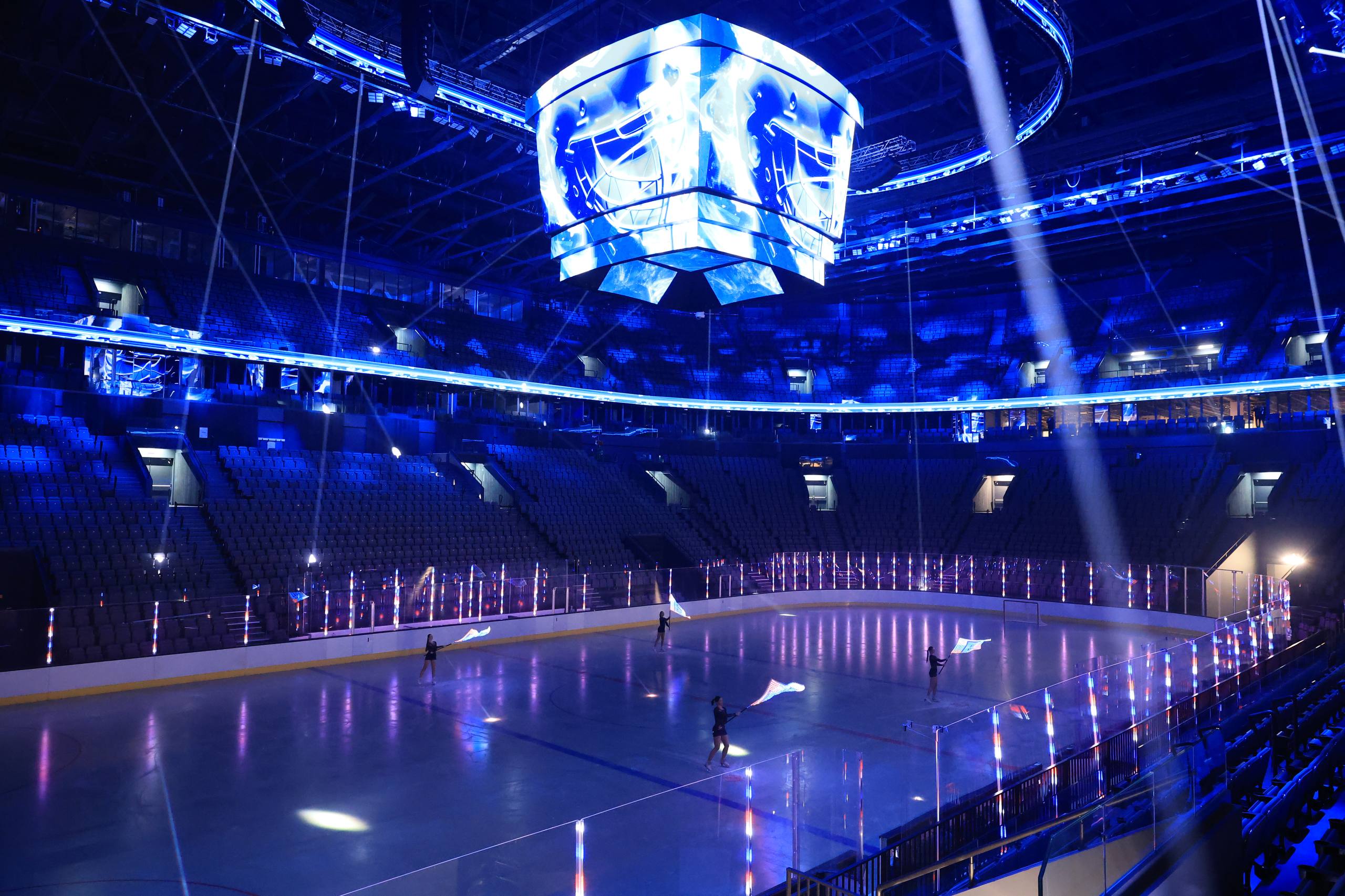 Дмитрий Чернышенко и Владимир Якушев оценили ледовую арену – масштабный спортивный объект по народной программе «Единой России» Дмитрий Чернышенко и Владимир Якушев оценили ледовую арену – масштабный спортивный объект по народной программе «Единой России»