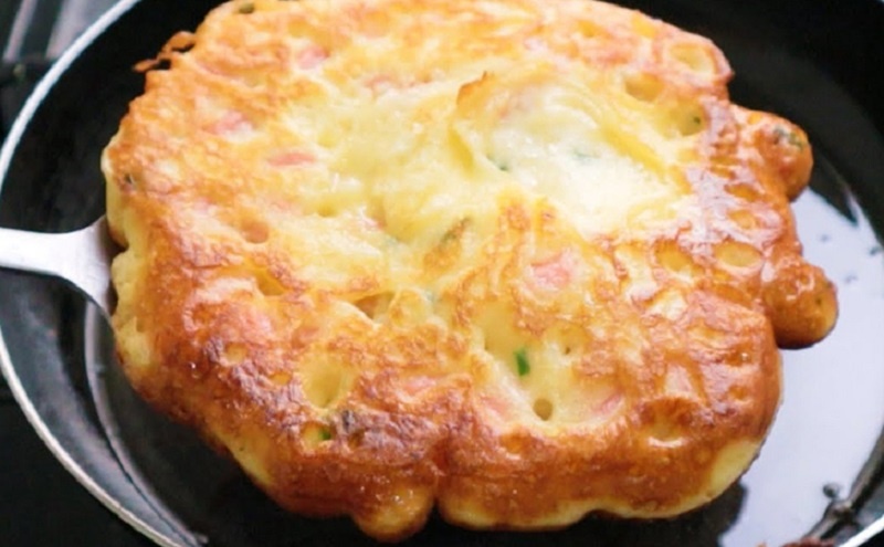 Оладьи с колбасой: удивительное сочетание, которое изменит ваш взгляд на домашнюю выпечку