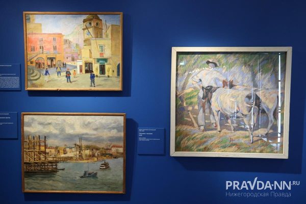 Живопись XIX века встретилась с личными историями Горького и Алексеева, архитектура заиграла новыми формами, а огромная синяя гора с шариками заменила Волгу