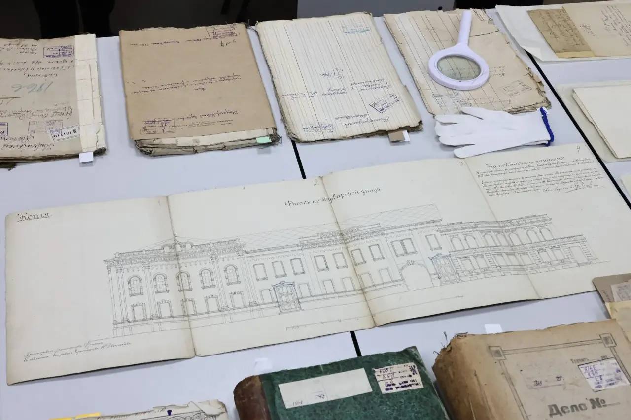 Сотрудники аппарата Законодательного Собрания отправились в Центральный архив Нижегородской области и выяснили: больше ста лет назад местные власти решали те же задачи, что и сегодня Сотрудники аппарата Законодательного Собрания отправились в Центральный архив Нижегородской области и выяснили: больше ста лет назад местные власти решали те же задачи, что и сегодня