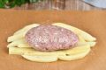 Удивительные блюда из фарша и картошки, которые стоит попробовать