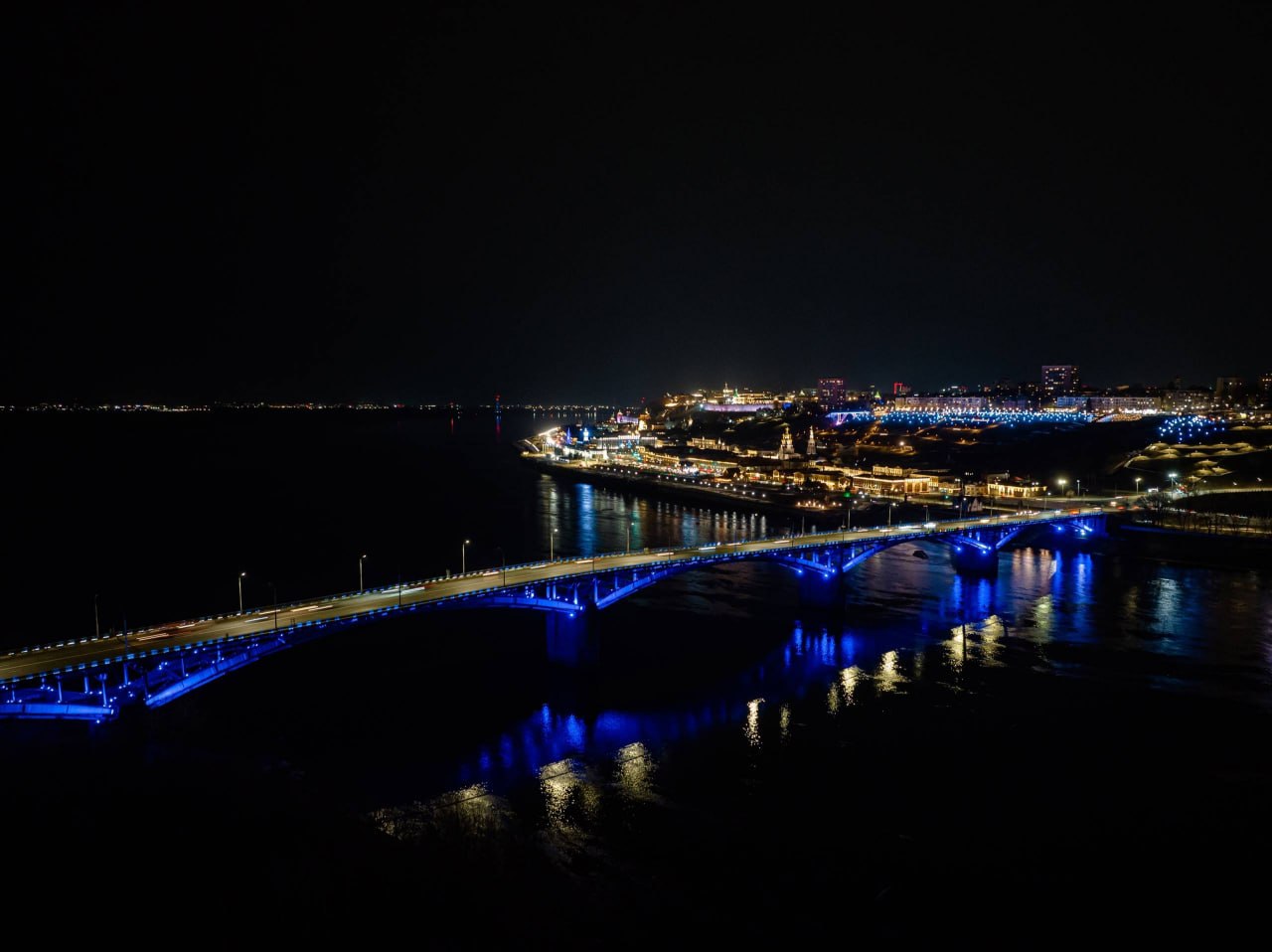 Нижний Новгород сегодня присоединится к акции «Зажги синим» Нижний Новгород сегодня присоединится к акции «Зажги синим»