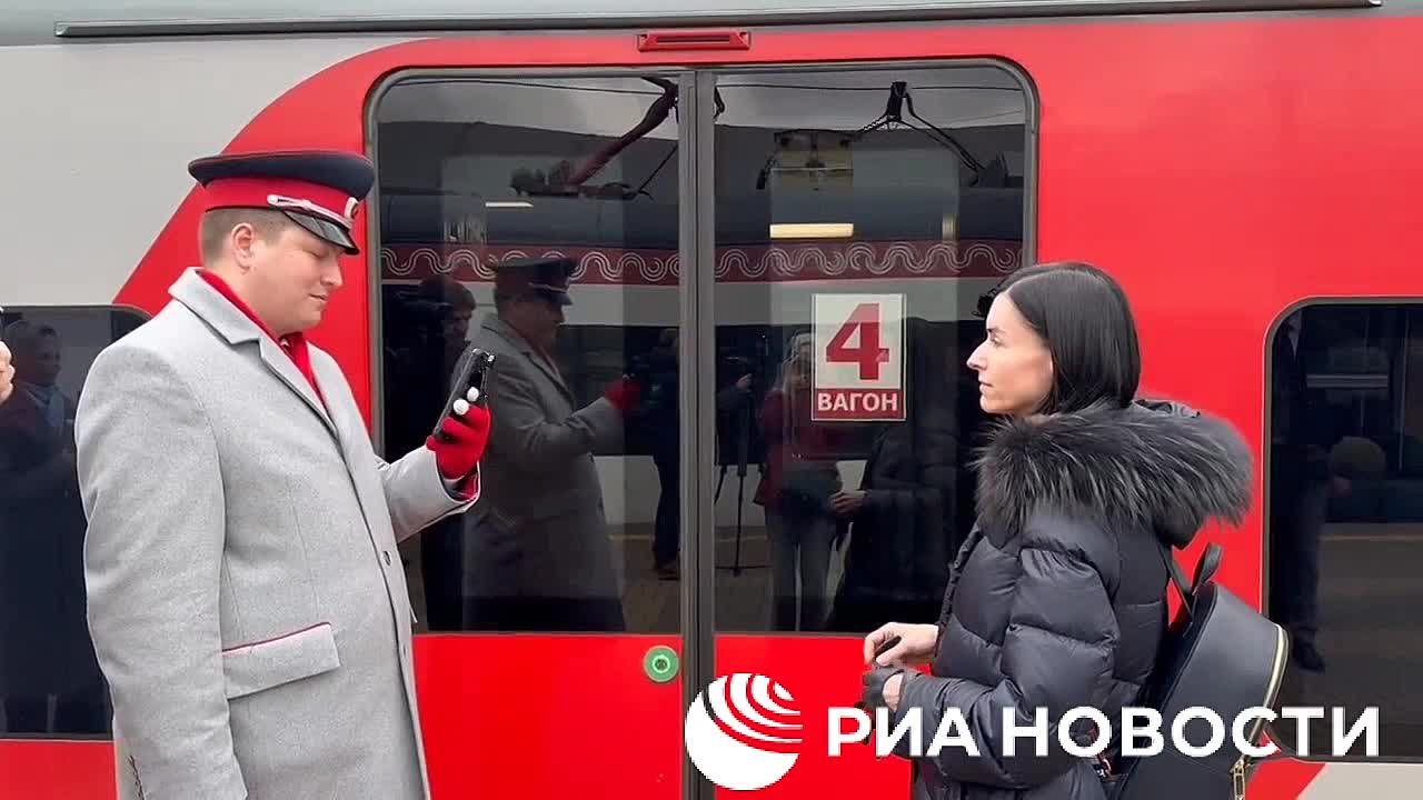 Первые пассажиры сели в поезд по биометрии вместо бумажного паспорта