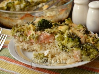 Секреты приготовления запеканки из семги, риса и брокколи