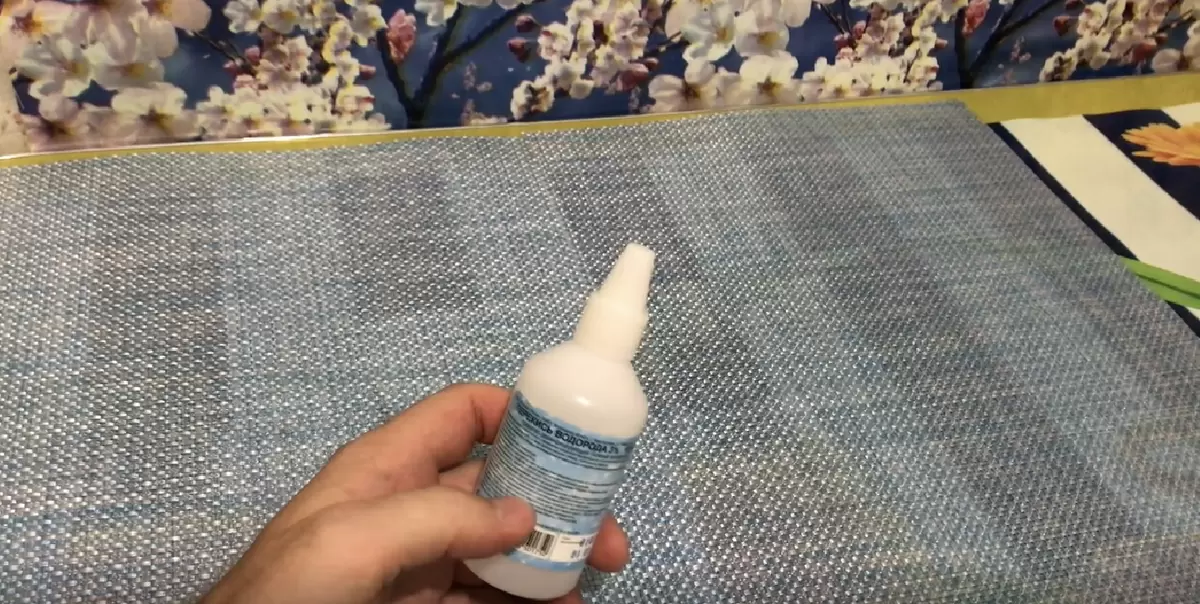 8 неожиданных способов использовать перекись водорода в домашнем хозяйстве