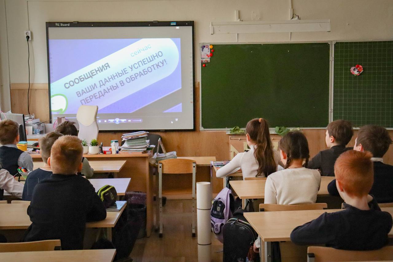 Сотрудники следственного управления провели профилактическое занятие для школьников Сотрудники следственного управления провели профилактическое занятие для школьников