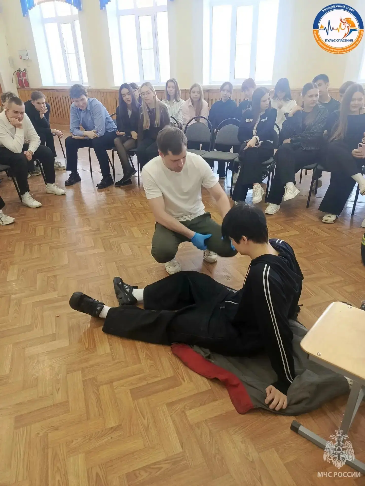 Обучаем безопасности!. Члены Молодежного совета Главного управления МЧС России по Нижегородской области провели занятия, направленные на повышение осведомленности о безопасности и формирование ответственного отношения к жизни Обучаем безопасности!. Члены Молодежного совета Главного управления МЧС России по Нижегородской области провели занятия, направленные на повышение осведомленности о безопасности и формирование ответственного отношения к жизни