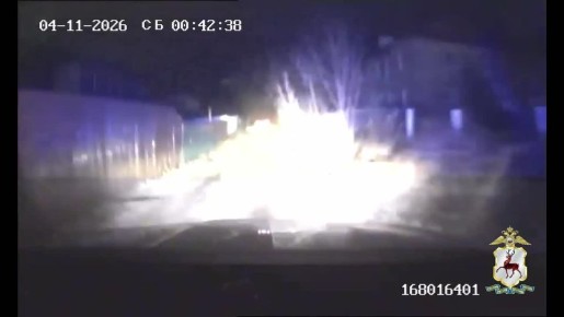 Нижегородские полицейские задержали водителя, вылетевшего в реку после попытки скрыться