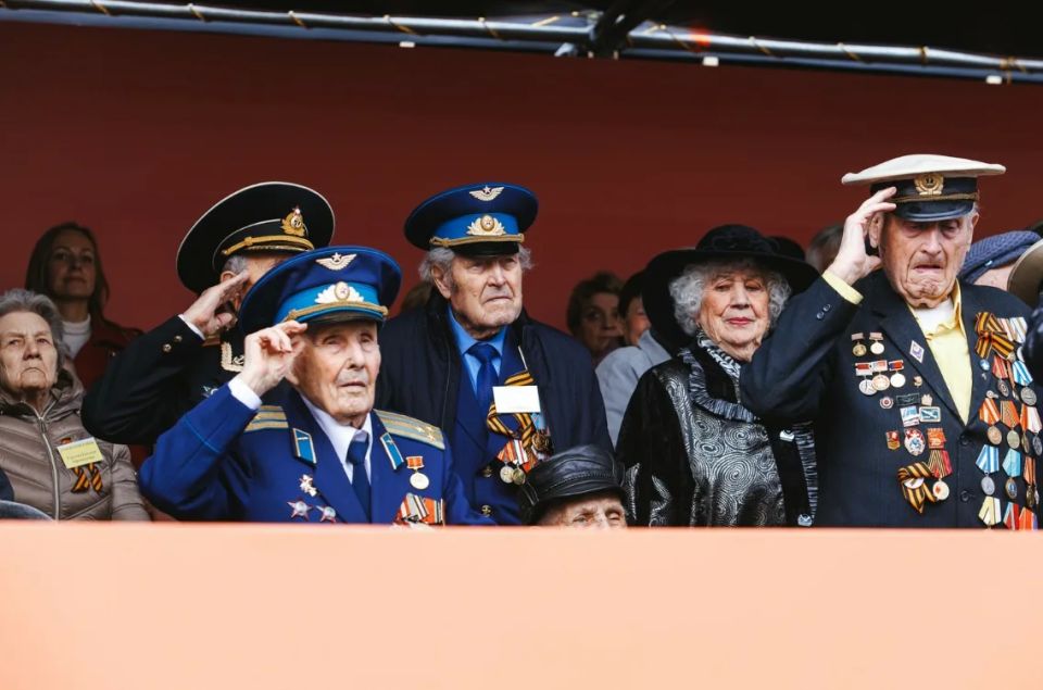 � ������������� ������� �������� 100 ���������� ������� ������������� �����