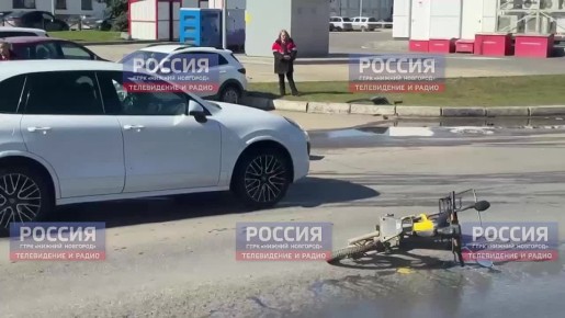 Велокурьера сбили на улице Родионова в Нижнем Новгороде