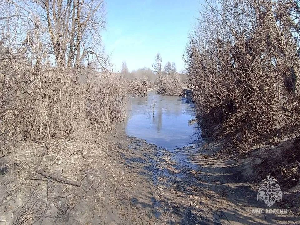 ПАВОДКОВАЯ ОБСТАНОВКА. В течение суток 15 апреля на территории Нижегородской области сообщения о подтоплениях не поступали ПАВОДКОВАЯ ОБСТАНОВКА. В течение суток 15 апреля на территории Нижегородской области сообщения о подтоплениях не поступали