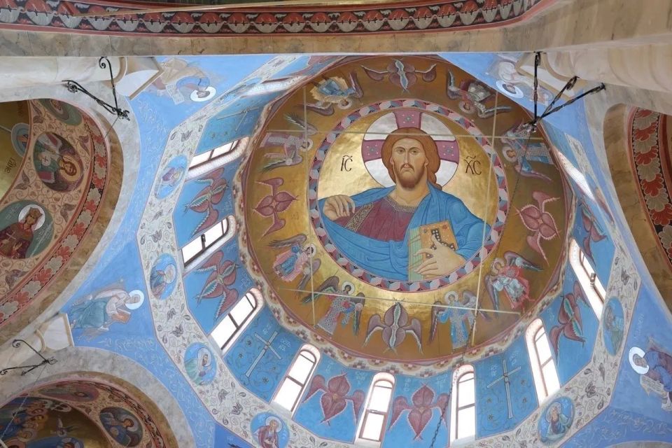 Сегодня, в день Иверской иконы Божией Матери и день памяти Георгия Победоносца, митрополит Георгий освятил в Нижнем храм во имя святой равноапостольной Нины, просветительницы Грузии Сегодня, в день Иверской иконы Божией Матери и день памяти Георгия Победоносца, митрополит Георгий освятил в Нижнем храм во имя святой равноапостольной Нины, просветительницы Грузии