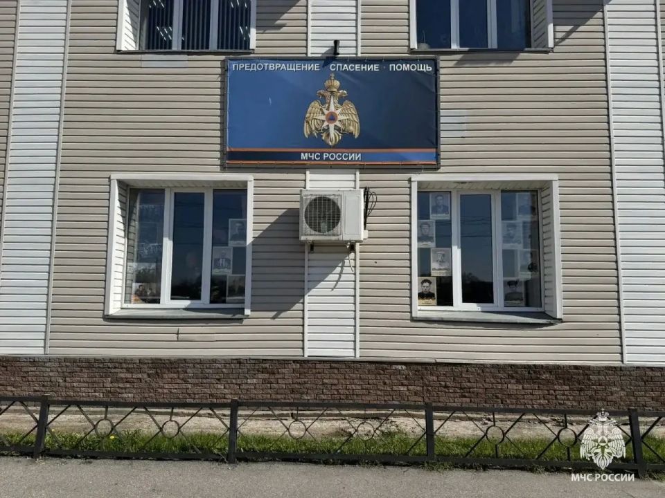 Пожарные гарнизоны присоединились к акции «Окна Победы» Пожарные гарнизоны присоединились к акции «Окна Победы»