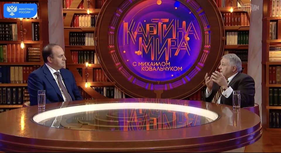 Как менялся транспорт России: от создания Управления водяных и сухопутных сообщений до запуска беспилотных грузовиков на федеральных трассах