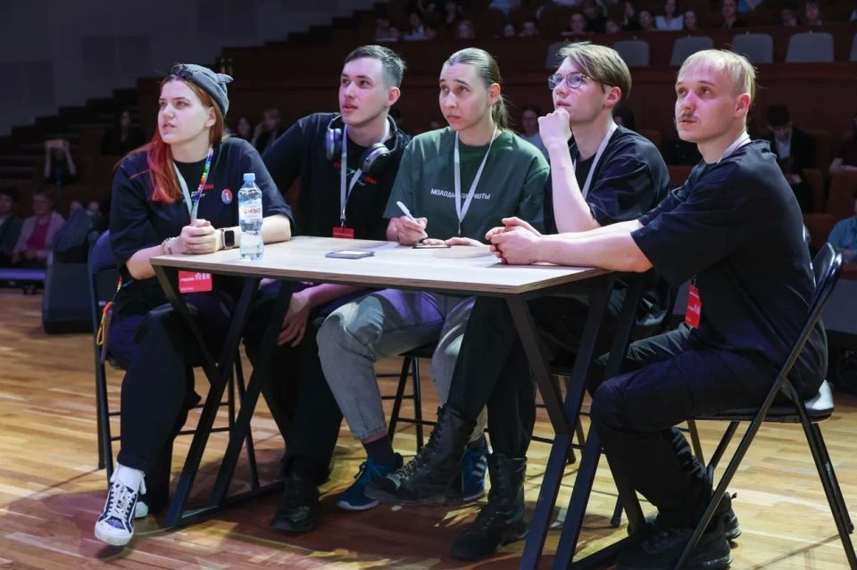 Турнир историко-патриотического проекта «Битва за Родину» впервые прошел в рамках международного культурно-просветительского фестиваля «Путь дружбы» в Минске Турнир историко-патриотического проекта «Битва за Родину» впервые прошел в рамках международного культурно-просветительского фестиваля «Путь дружбы» в Минске