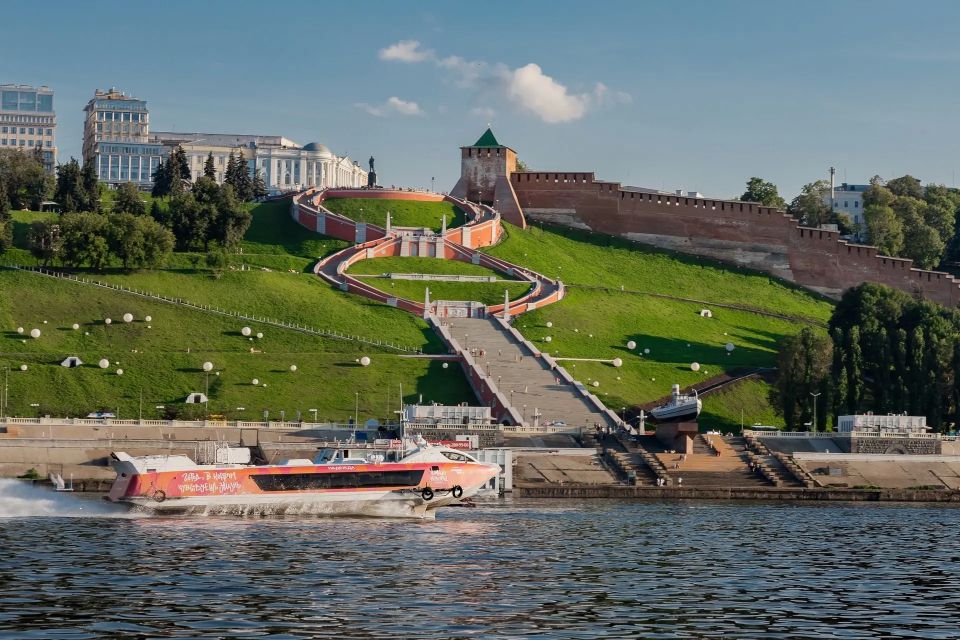 Друзья, нижегородский фотограф Никита Духник вышел в финал конкурса «Самая красивая страна» — давайте поможем ему победить!