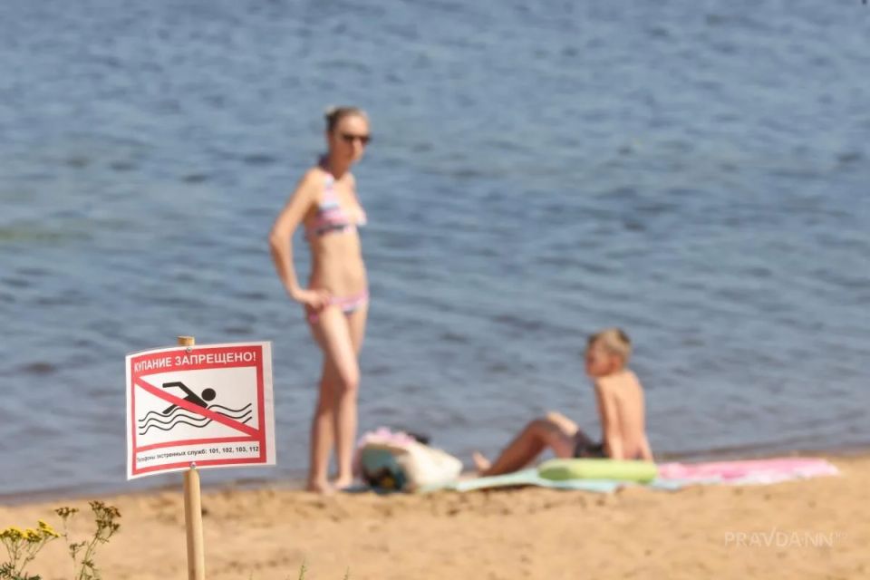 В Нижнем Мещерское озеро официально признано непригодным для купания — этим летом горожанам запретили заходить в воду