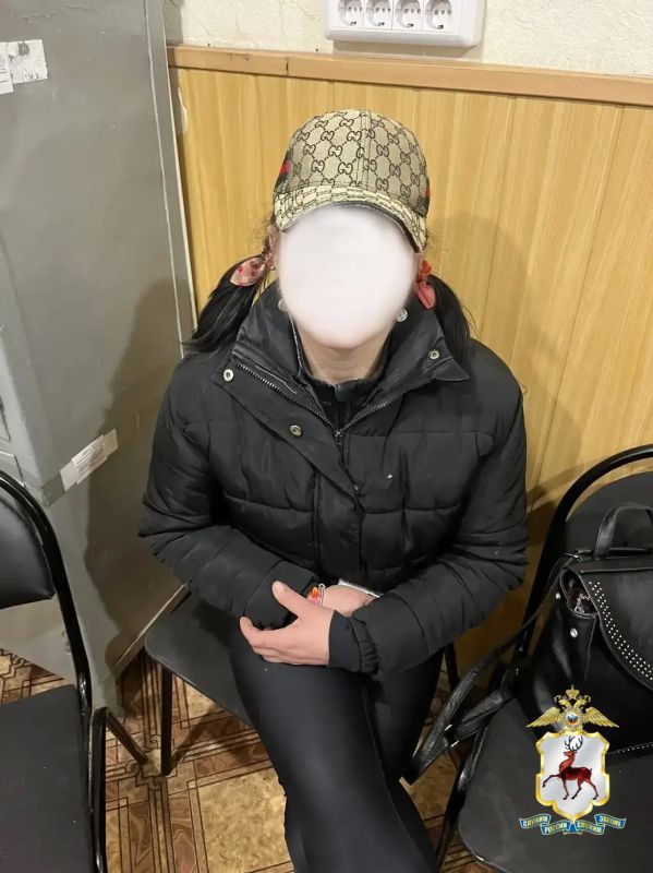 Пассажир вне закона: женщина с наркотиками задержана полицейскими в нижегородском метро