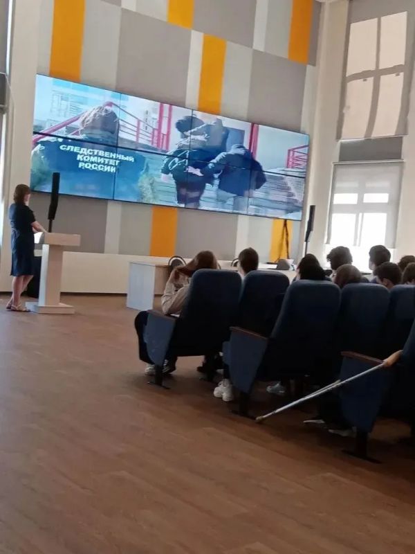 Заместитель руководителя следственного отдела по Советскому району г.Н.Новгорода провела профилактическое занятие для школьников Заместитель руководителя следственного отдела по Советскому району г.Н.Новгорода провела профилактическое занятие для школьников