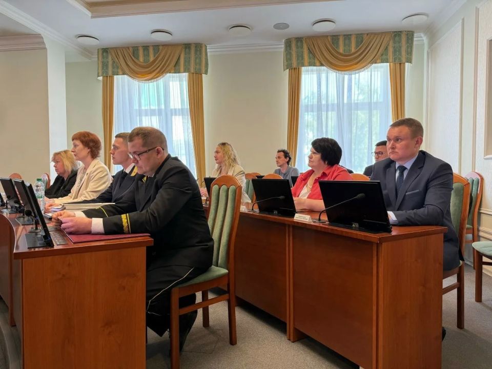 Заседание комитета Законодательного Собрания Нижегородской области по вопросам государственной власти области, местного самоуправления и регламенту Заседание комитета Законодательного Собрания Нижегородской области по вопросам государственной власти области, местного самоуправления и регламенту