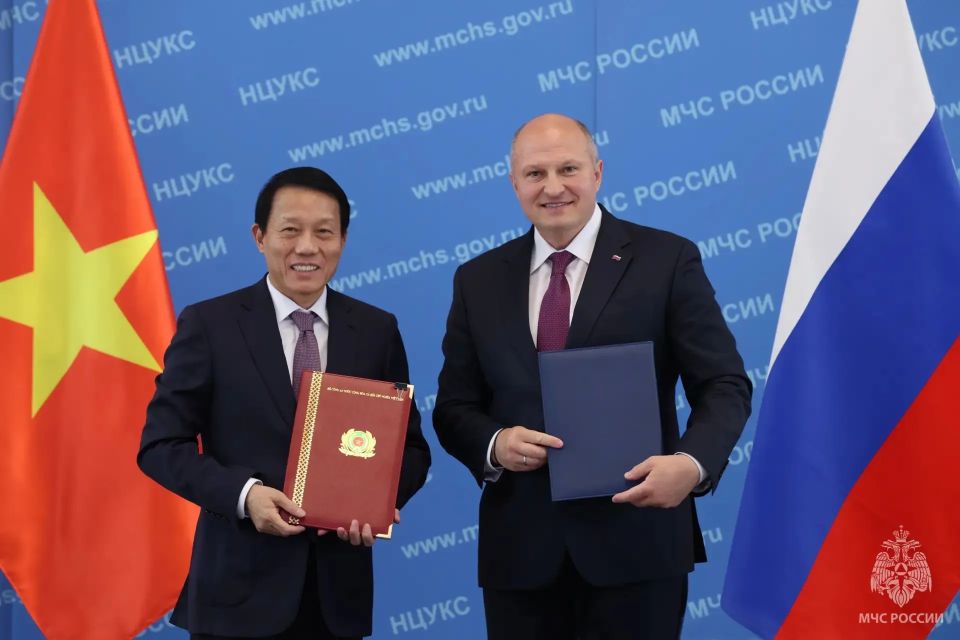 Расширяя границы международного сотрудничества Расширяя границы международного сотрудничества