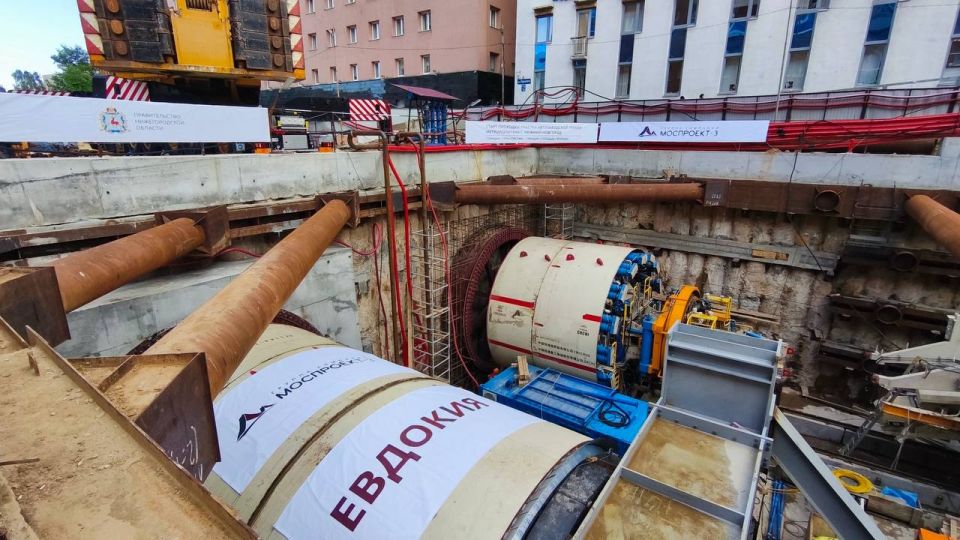 Щит «Евдокия» начал прокладывать первый тоннель от станции метро «Горьковская» до станции «Площадь Свободы» в Нижнем Новгороде