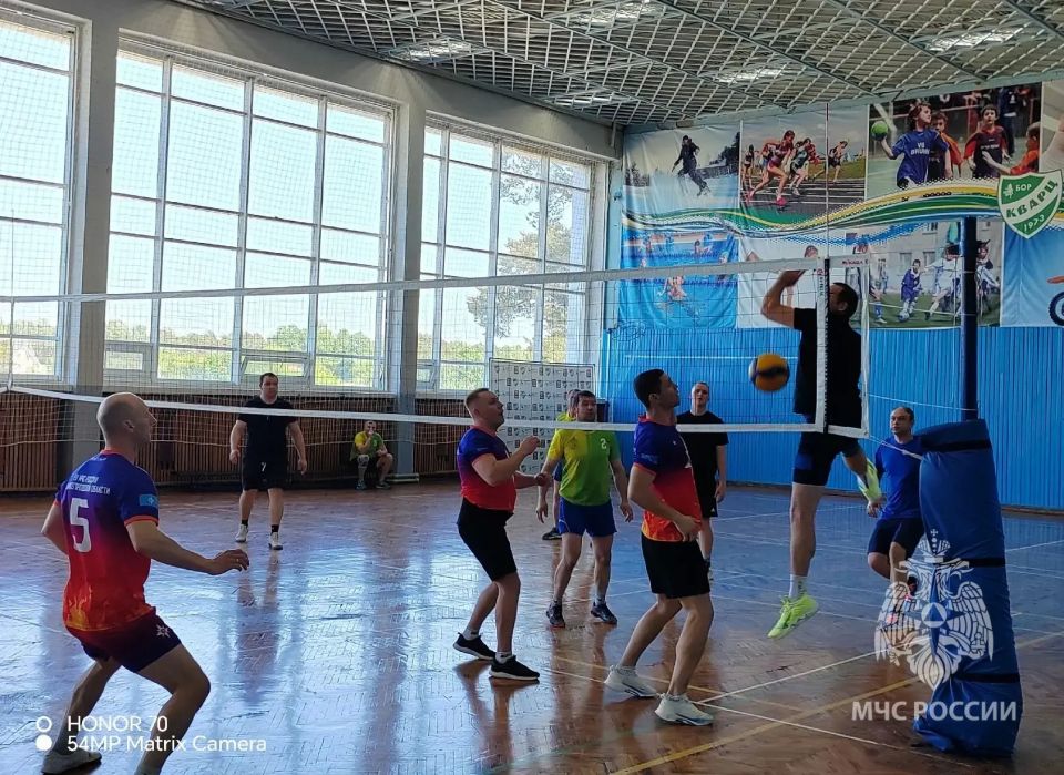 Волейбольный турнир – сильнейшие команды гарнизона! Волейбольный турнир – сильнейшие команды гарнизона!