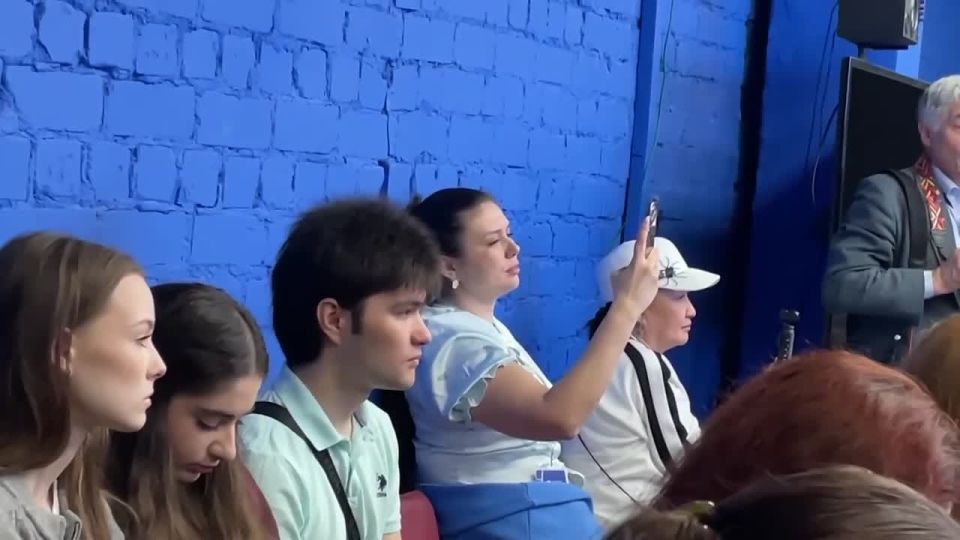 Соловьев объяснил разницу между журналистом и блогером