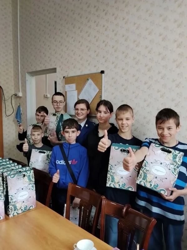 В День защиты детей работники органов прокураты Нижегородской области провели традиционные встречи с воспитанниками подшефных учреждений В День защиты детей работники органов прокураты Нижегородской области провели традиционные встречи с воспитанниками подшефных учреждений