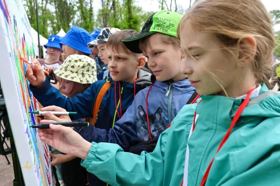 1 июня в Парке имени 1 Мая: как прошел главный детский праздник региона! 1 июня в Парке имени 1 Мая: как прошел главный детский праздник региона!