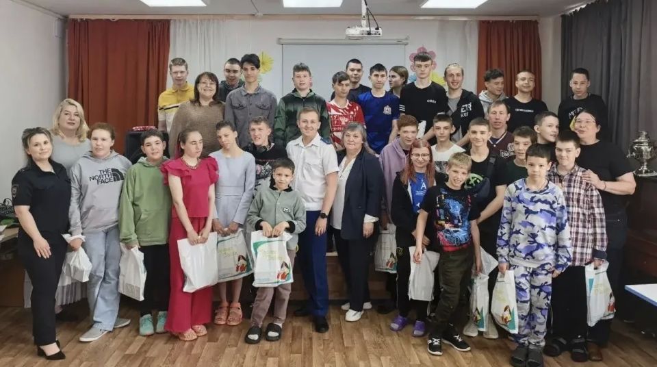 В День защиты детей работники органов прокураты Нижегородской области провели традиционные встречи с воспитанниками подшефных учреждений В День защиты детей работники органов прокураты Нижегородской области провели традиционные встречи с воспитанниками подшефных учреждений