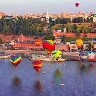 Каждое лето в Нижнем Новгороде (Россия) проходит фестиваль воздушных шаров Каждое лето в Нижнем Новгороде (Россия) проходит фестиваль воздушных шаров