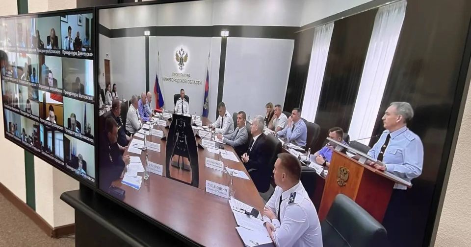 Сегодня в прокуратуре Нижегородской области под председательством и.о. прокурора области Михаила Должикова на координационном совещании обсудили вопросы противодействия преступлениям в сфере экономической деятельности Сегодня в прокуратуре Нижегородской области под председательством и.о. прокурора области Михаила Должикова на координационном совещании обсудили вопросы противодействия преступлениям в сфере экономической деятельности