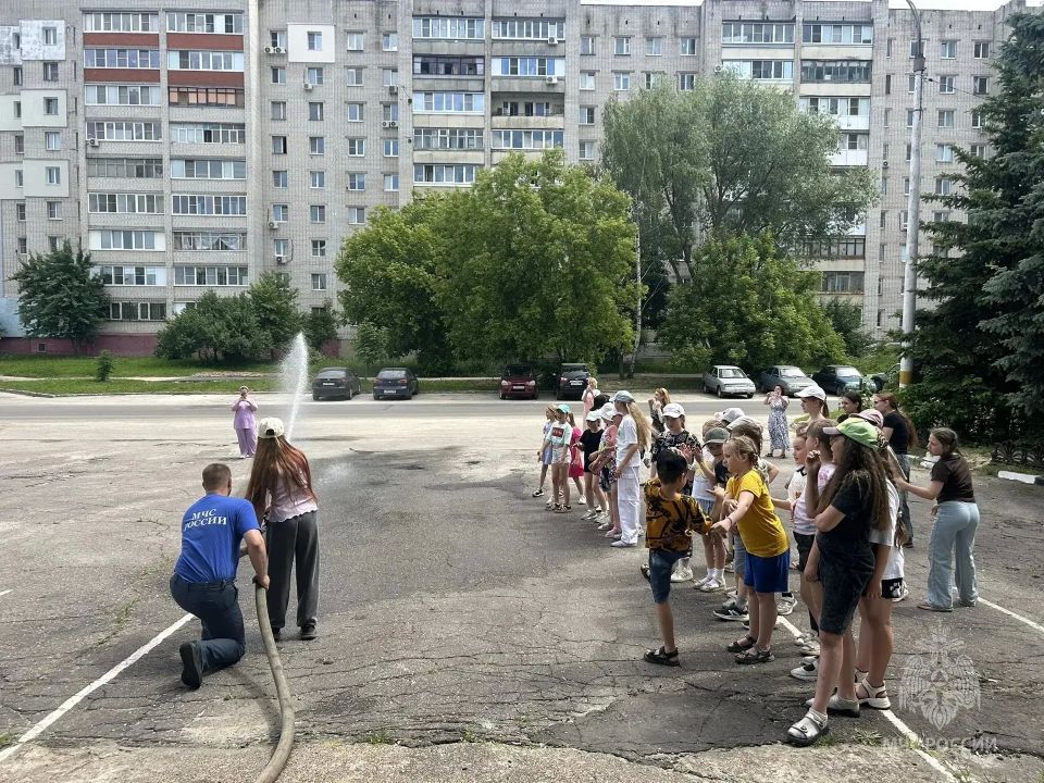 Мои безопасные каникулы вместе с пожарными Мои безопасные каникулы вместе с пожарными