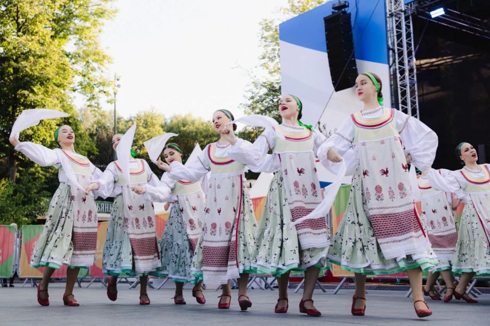 Завершилась программа VI Всероссийского форума «Диалог культур» Завершилась программа VI Всероссийского форума «Диалог культур»