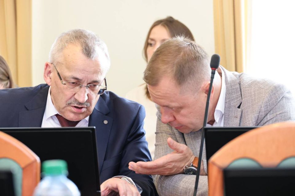 Вопросы правового просвещения граждан обсудили депутаты профильного комитета Законодательного Собрания Вопросы правового просвещения граждан обсудили депутаты профильного комитета Законодательного Собрания