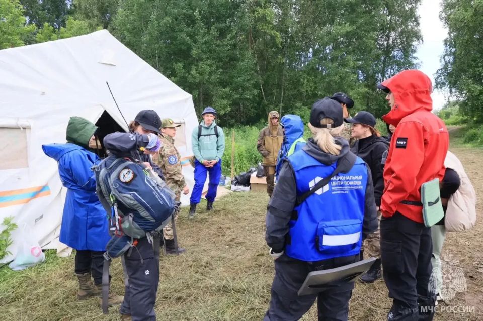 Международный слет волонтеров-поисковиков: в Нижегородской области двое суток поисковики спасали попавших в беду людей Международный слет волонтеров-поисковиков: в Нижегородской области двое суток поисковики спасали попавших в беду людей