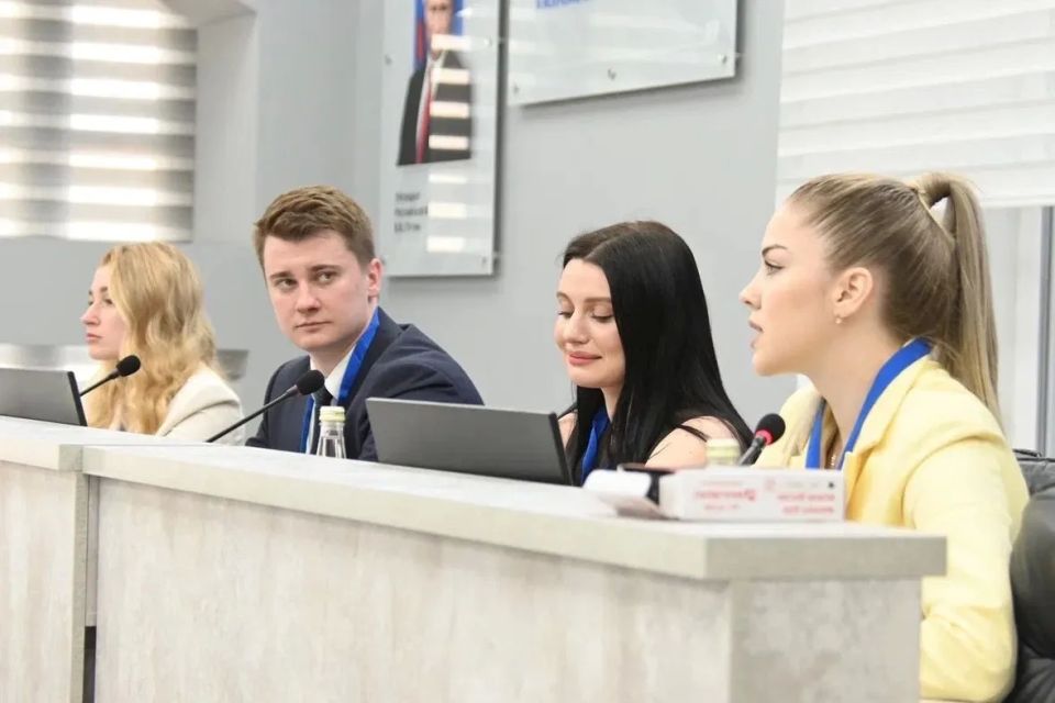 Рабочая группа Российского фонда свободных выборов приняла участие в работе Международной молодежной электоральной школы Рабочая группа Российского фонда свободных выборов приняла участие в работе Международной молодежной электоральной школы