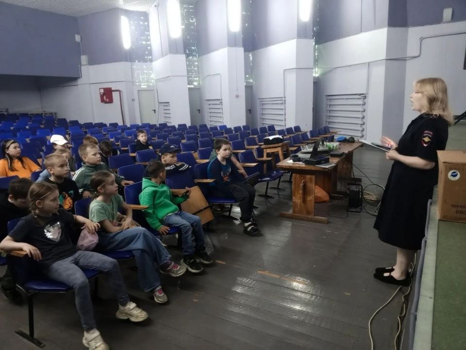 Квест по ПДД в детском оздоровительном центре «Водопрь»: безопасность — это серьёзно, но очень увлекательно! Квест по ПДД в детском оздоровительном центре «Водопрь»: безопасность — это серьёзно, но очень увлекательно!