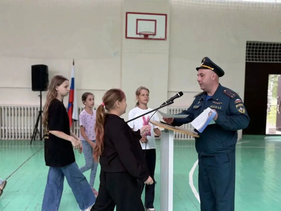 В Выксе для школьников провели урок по пожарной безопасности В Выксе для школьников провели урок по пожарной безопасности