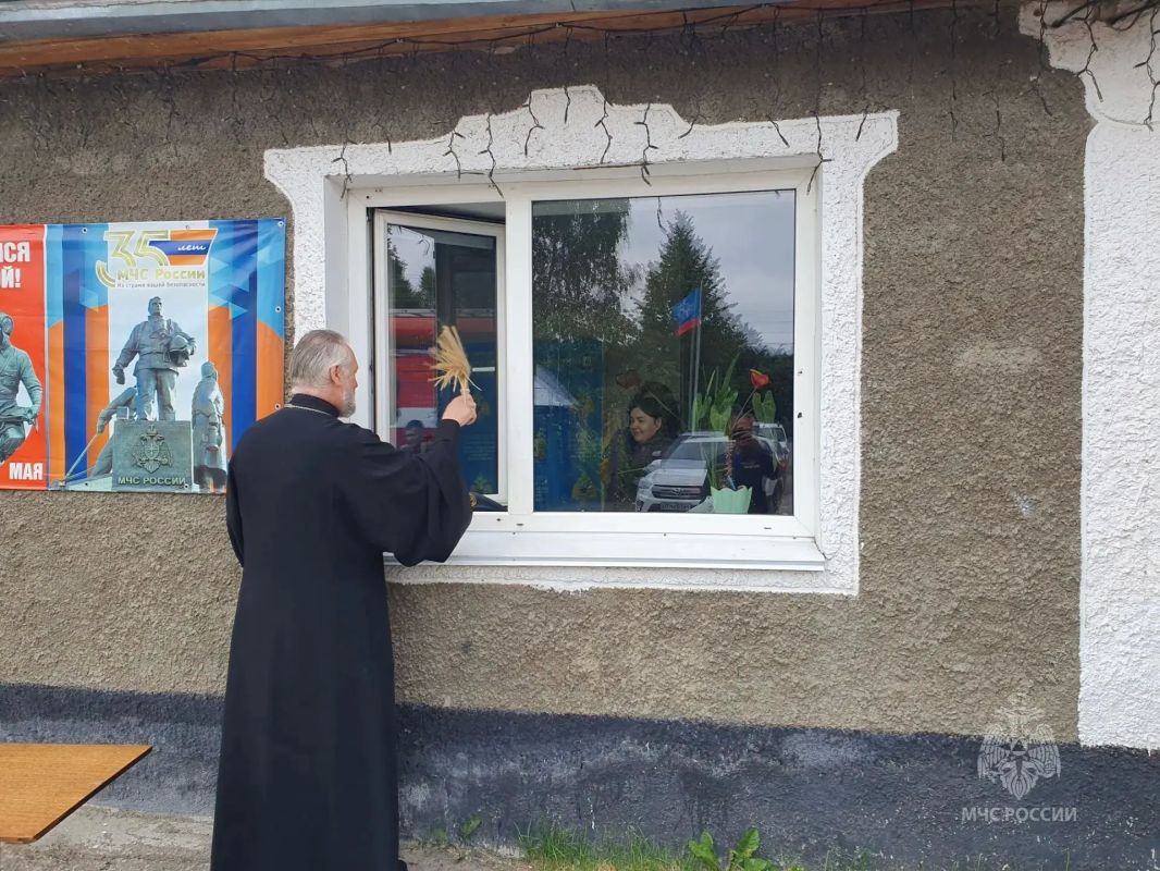 Огнеборцы Шаранги присоединились ко Дню памяти и скорби Огнеборцы Шаранги присоединились ко Дню памяти и скорби