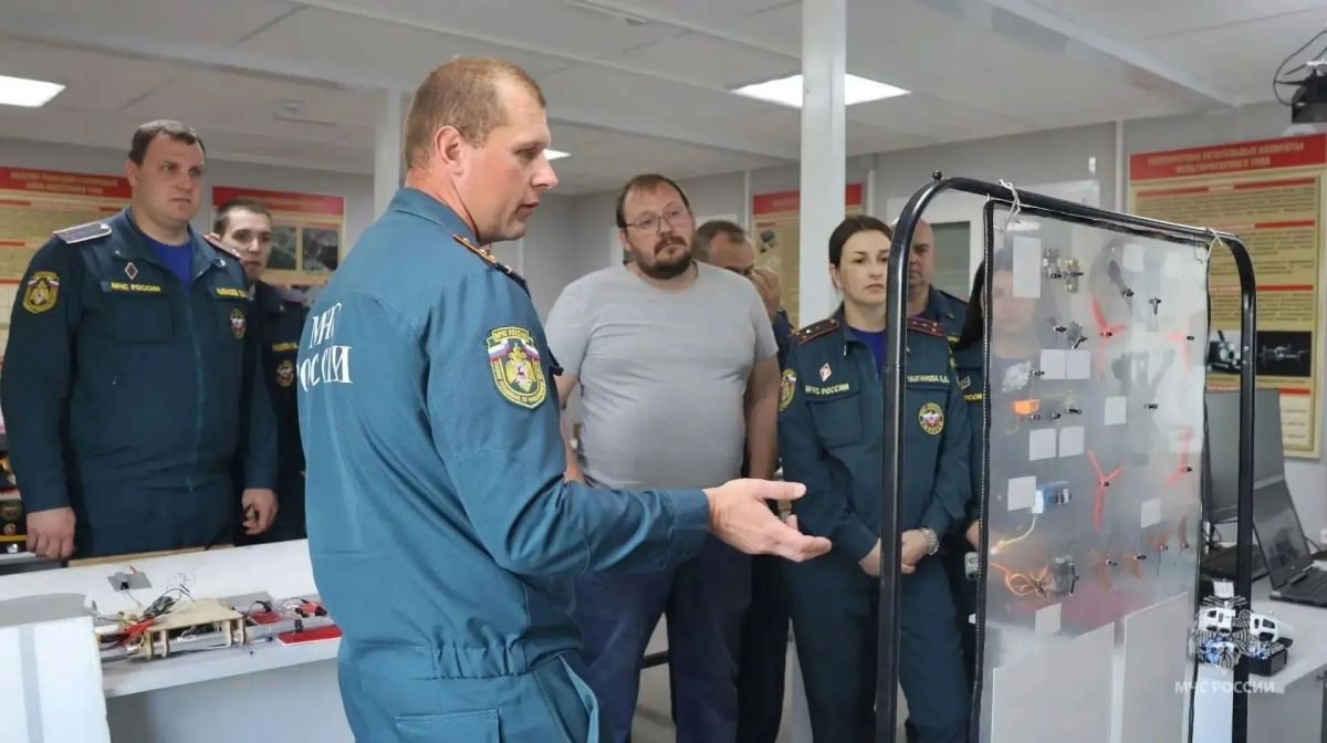 От искры до взрыва: силовики прошли суровую практику на уникальном семинаре дознавателей регионального управления МЧС России «Разум в огне» От искры до взрыва: силовики прошли суровую практику на уникальном семинаре дознавателей регионального управления МЧС России «Разум в огне»
