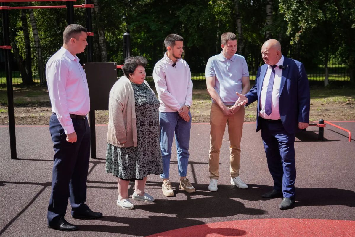 Новые спортивные площадки и асфальтовое покрытие появятся в автозаводских школах и детских садах в рамках проекта «Вам решать!» Новые спортивные площадки и асфальтовое покрытие появятся в автозаводских школах и детских садах в рамках проекта «Вам решать!»