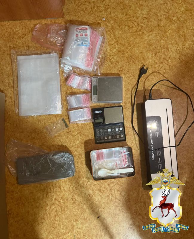 В Нижнем Новгороде полицейские задержали двоих граждан, находившихся в федеральном розыске за наркопреступления В Нижнем Новгороде полицейские задержали двоих граждан, находившихся в федеральном розыске за наркопреступления