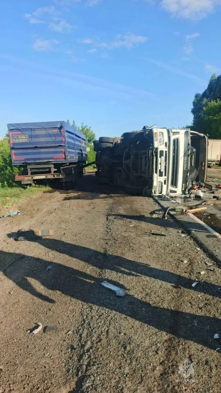 Пожарные подразделения ликвидировали последствия ДТП в Нижегородской области Пожарные подразделения ликвидировали последствия ДТП в Нижегородской области