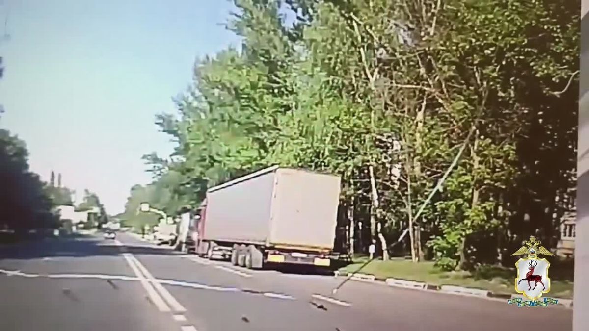 6 административных протоколов - на водителя и одно уголовное дело - на пассажира